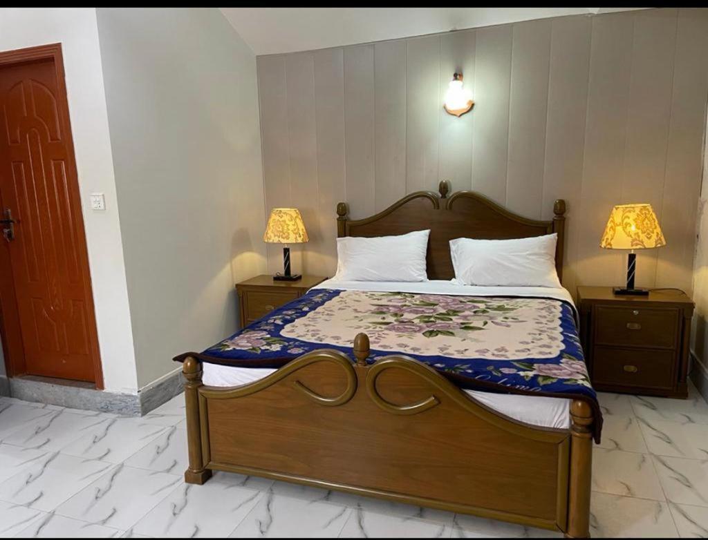 Marine Tower Apartman Ravalpindi Kültér fotó